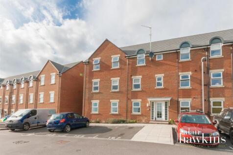 Cloatley Crescent, Royal Wootton... 2 bed apartment for sale