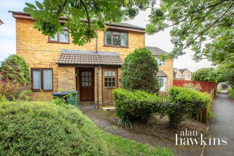 Farne Way, Royal Wootton Bassett 2 bed maisonette for sale