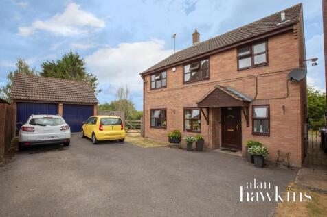 Saltspring Drive, Royal Wootton Bassett 4 bed detached house for sale