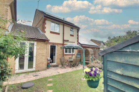 Annabelle Avenue, Manea 3 bed terraced house for sale