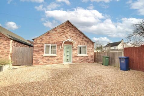 School Lane, Manea 3 bed detached bungalow for sale