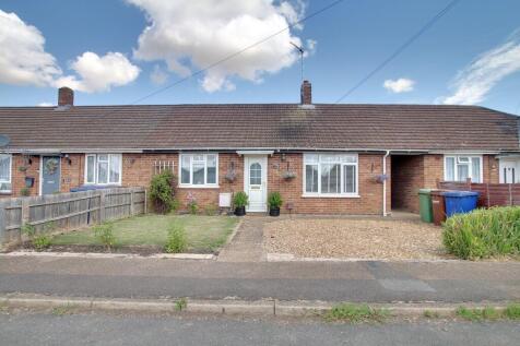 2 bedroom semi-detached bungalow for sale
