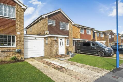 Gainsborough Drive, Selsey, PO20 3 bed detached house for sale