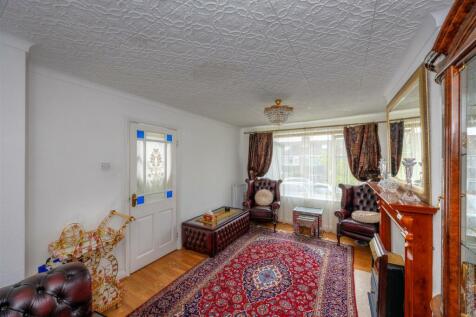 St. Albans Drive, Fulwood, Sheffield 3 bed semi