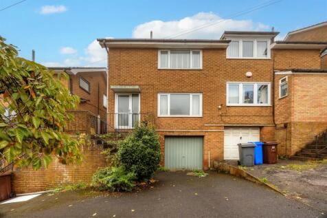 Derbyshire Lane, Woodseats, Sheffield 3 bed semi