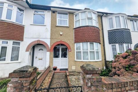 Welch Road, Gosport, Hampshire, PO12 3 bed terraced house for sale