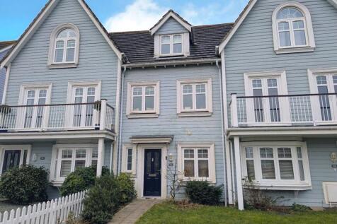 3 bedroom terraced house for sale