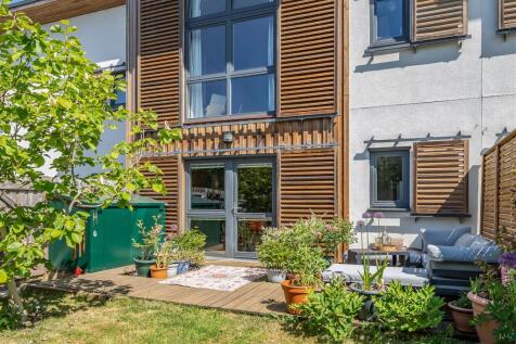 Roman Way, Hanham, Bristol 3 bed house for sale