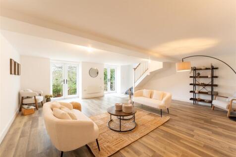 New Road, Pensford, Bristol 3 bed semi
