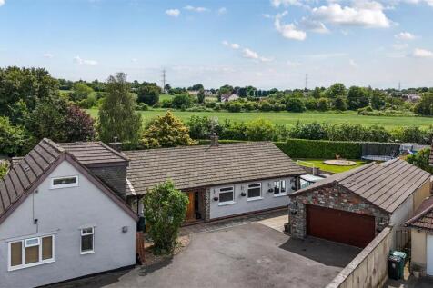 Castle Road, Oldland Common, Bristol 4 bed detached bungalow for sale