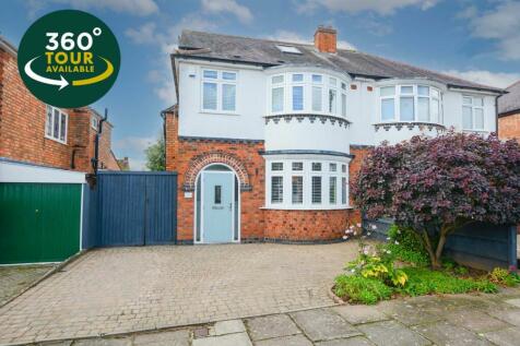 3 bedroom semi-detached house for sale