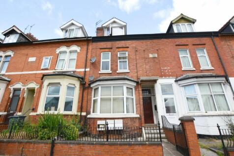 3 bedroom flat for sale