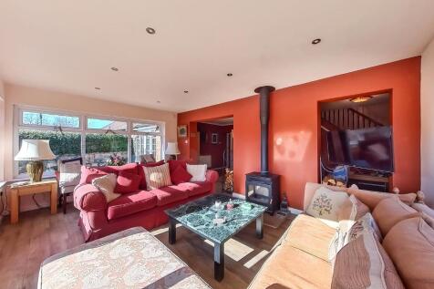 3 bedroom bungalow for sale