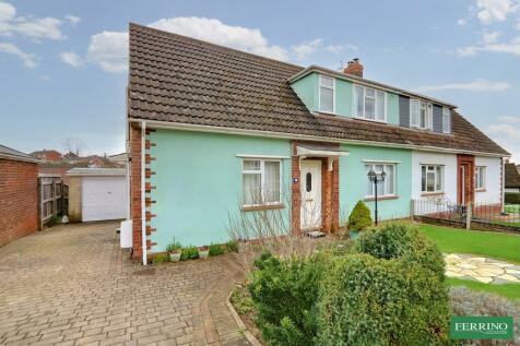 2 bedroom semi-detached house for sale