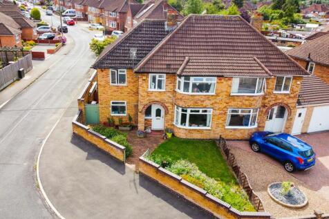 4 bedroom semi-detached house for sale