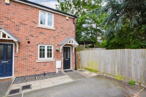 2 bedroom town house for sale