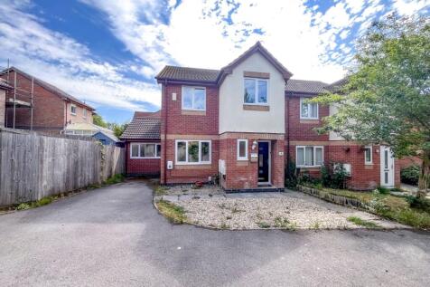 Garrett Drive, Bradley Stoke... 3 bed detached house for sale