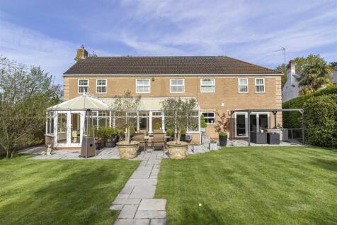Moorfield, Harston CB22 5 bed detached house for sale