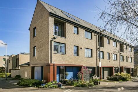 Cedar Road, Trumpington CB2 4 bed semi