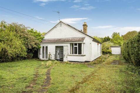 2 bedroom detached bungalow for sale