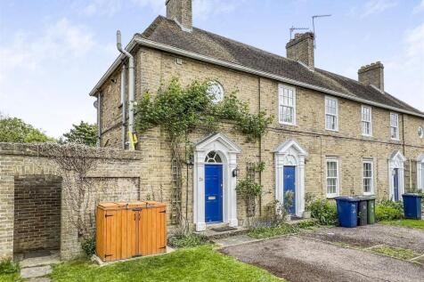 Howes Place, Cambridge CB3 2 bed maisonette for sale