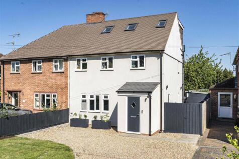 4 bedroom semi-detached house for sale