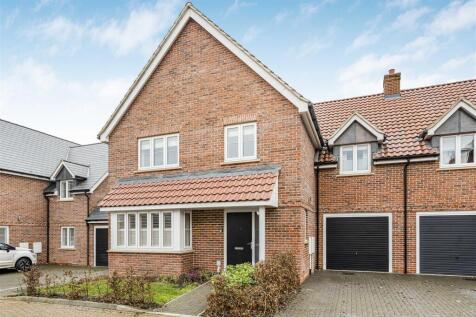 4 bedroom semi-detached house for sale
