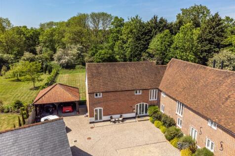 Stortford Road, Little Canfield CM6 5 bed semi