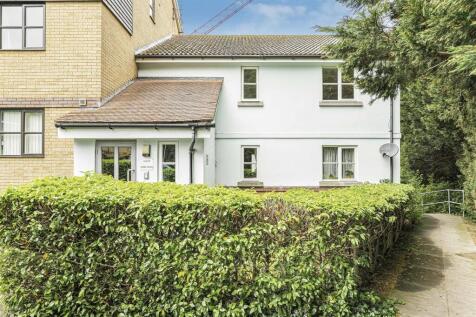 Horn Book, Saffron Walden CB11 2 bed apartment for sale
