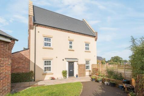 4 bedroom semi-detached house for sale