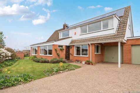 Beech Grove, Wellington TA21 5 bed detached house for sale