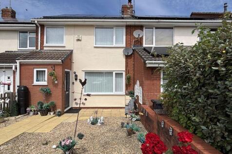 Burchills Close, Wellington TA21 3 bed terraced house for sale