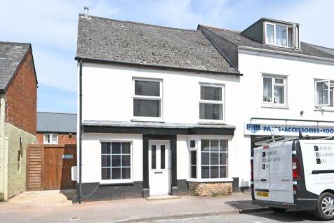 2 bedroom maisonette for sale