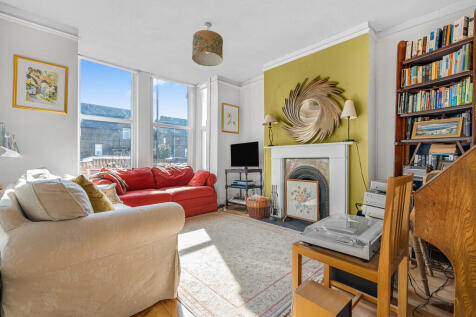 1 bedroom ground floor flat for sale