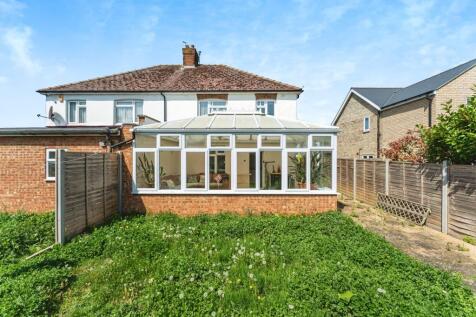3 bedroom semi-detached house for sale