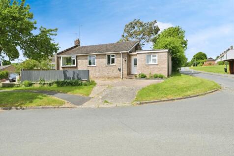 4 bedroom detached bungalow for sale