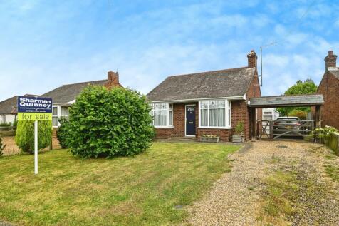 3 bedroom detached bungalow for sale