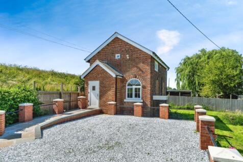 1 bedroom detached house for sale