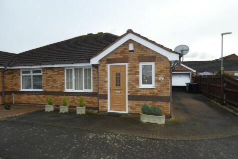 2 bedroom semi-detached bungalow for sale