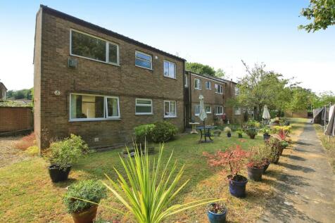 2 bedroom ground floor flat for sale