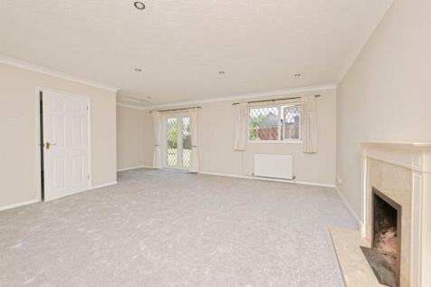 3 bedroom semi-detached bungalow for sale