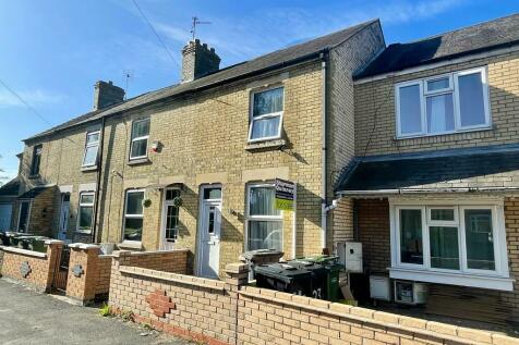 3 bed terraced house