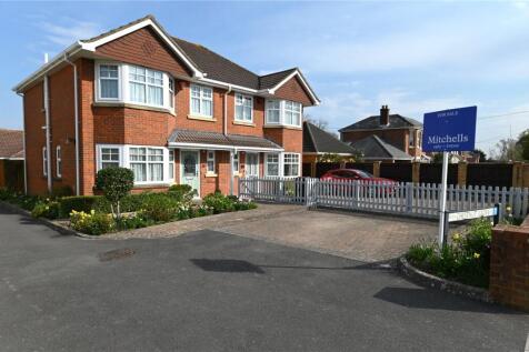 Chestnut Grove, New Milton... 3 bed semi