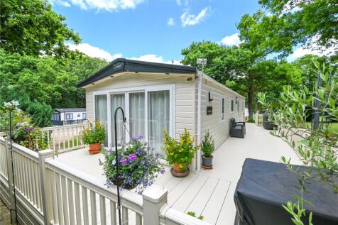 Woodland View, Hoburne Bashley... 2 bed park home for sale