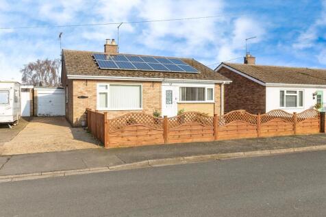 3 bedroom detached bungalow for sale