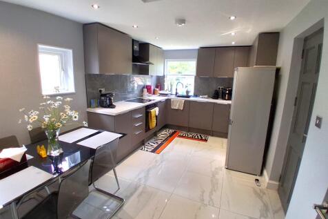4 bedroom chalet for sale