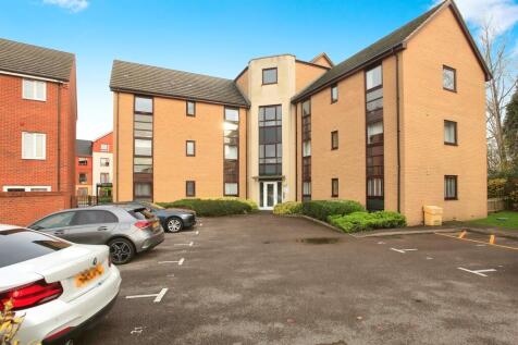 2 bedroom ground floor flat for sale