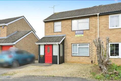 2 bedroom semi-detached house for sale