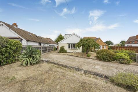 3 bedroom detached bungalow for sale