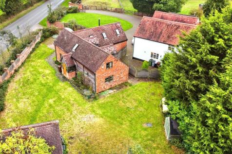 3 bedroom barn conversion for sale